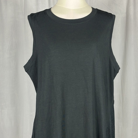 Lululemon LA Midi Dress in Black / Heather Core Black. - Picture 6 of 9